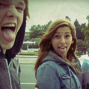 Meet your Posher, Levi